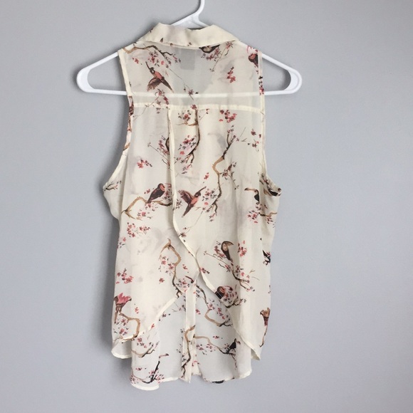 Button down Tank Top - Picture 3 of 3